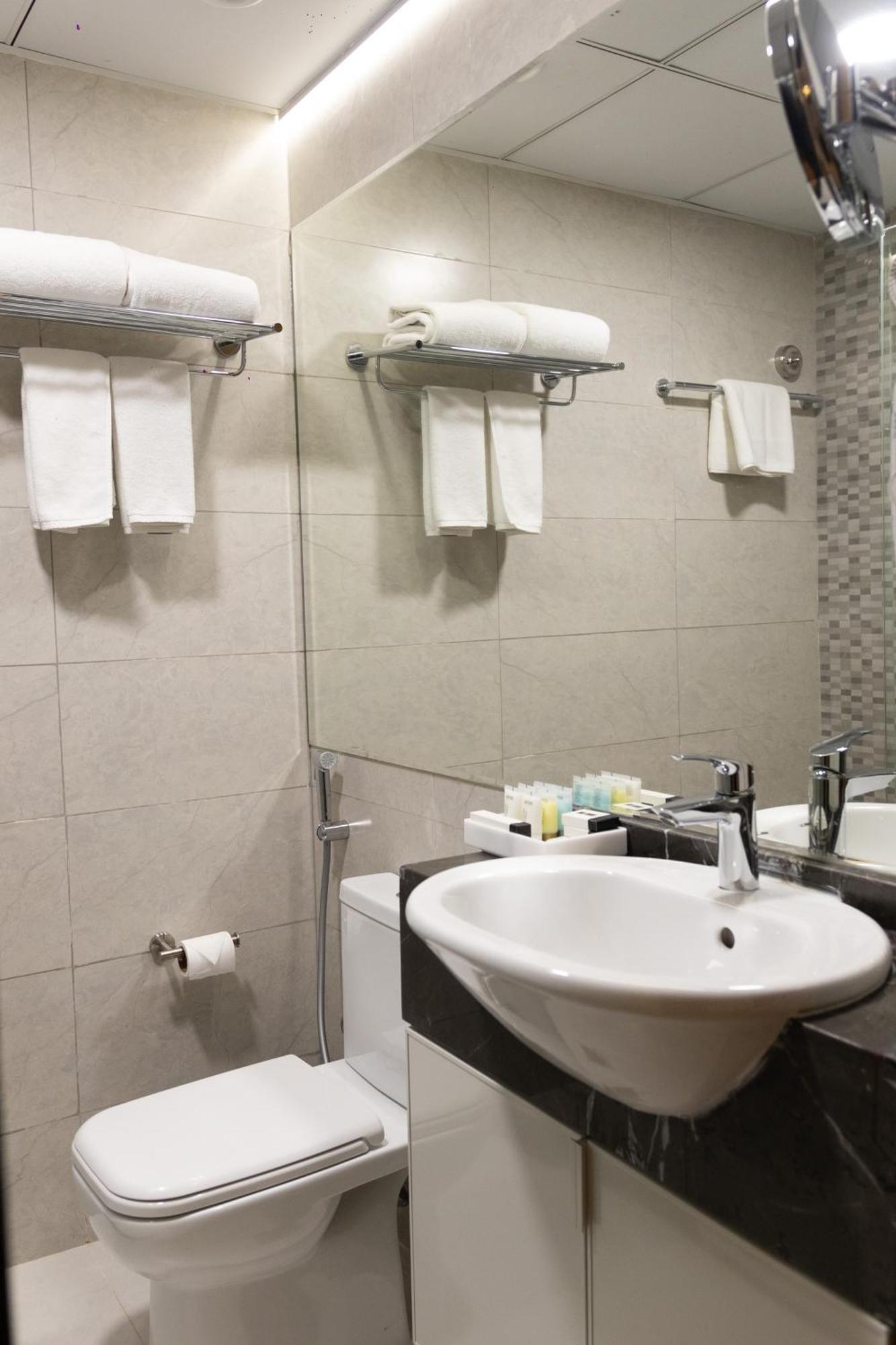 Vendome Plaza Hotel ドバイ エクステリア 写真