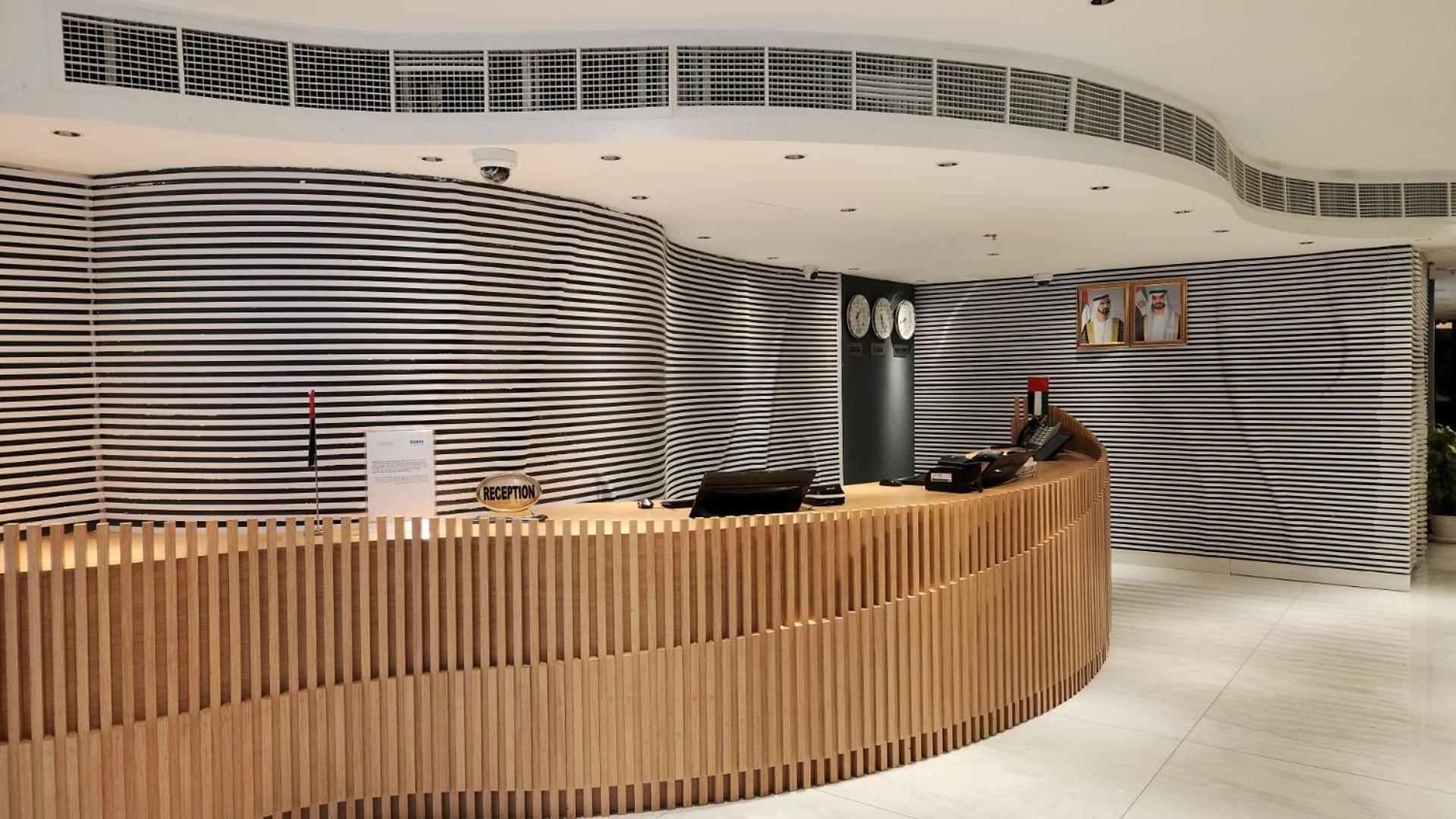 Vendome Plaza Hotel ドバイ エクステリア 写真