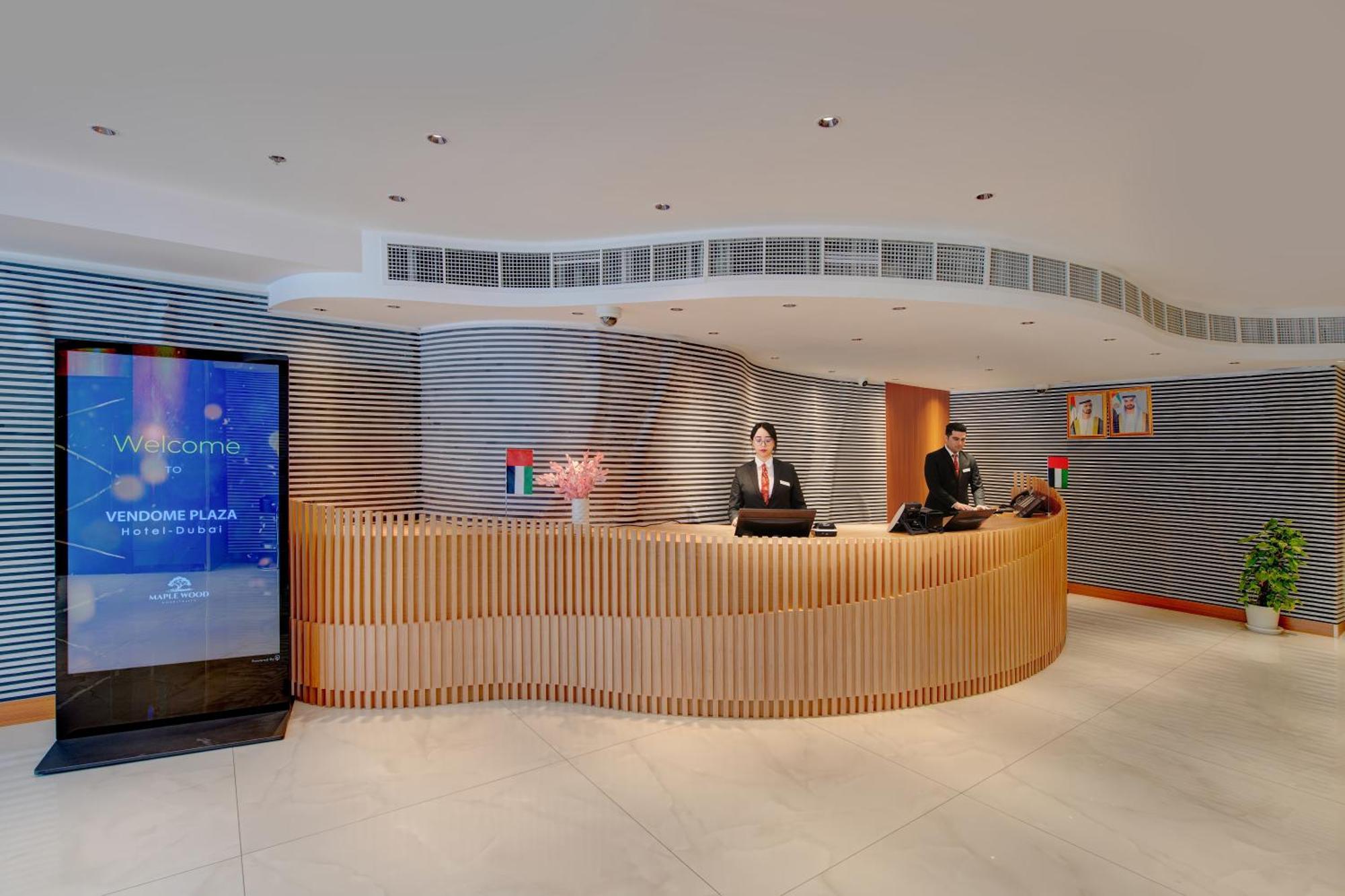 Vendome Plaza Hotel ドバイ エクステリア 写真